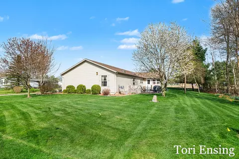 1235 Willow Dr, Stanton, MI 48888 photo 31