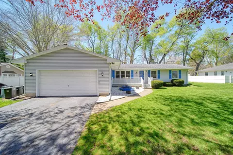 3130 Daggitt Dr, Spring Arbor, MI 49283