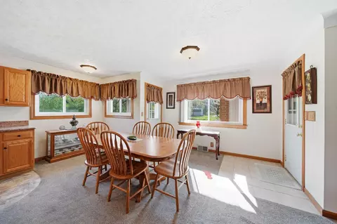 Dining - 1229 Levant St, Jackson, MI 49203 photo 1 of 2