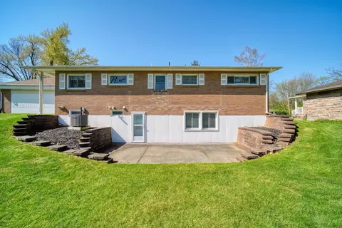 Exterior - 1229 Levant St, Jackson, MI 49203 photo 4 of 8