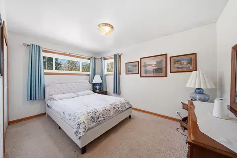 Bedroom - 1229 Levant St, Jackson, MI 49203 photo 3 of 4