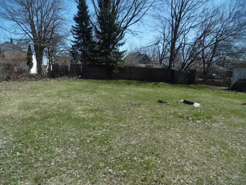 841 Bennett St, Jackson, MI 49202 photo 5