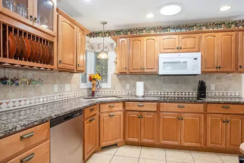 Kitchen - 60241 Constantine Rd, Three Rivers, MI 49093 photo 2 of 6