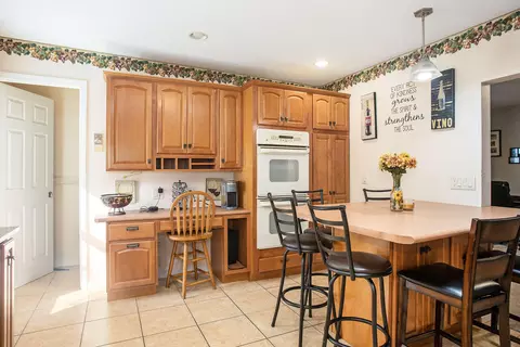 Kitchen - 60241 Constantine Rd, Three Rivers, MI 49093 photo 3 of 6