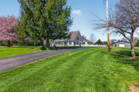 19501 B Dr S, Marshall, MI 49068