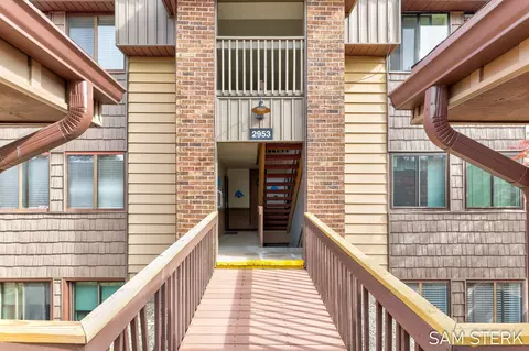 2953 Byron Center Ave SW #F, Wyoming, MI 49519