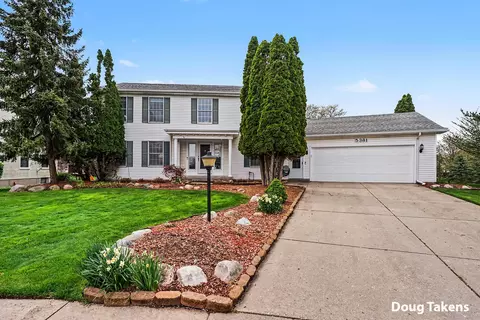 5381 Bunker Hill Ct SE, Kentwood, MI 49508