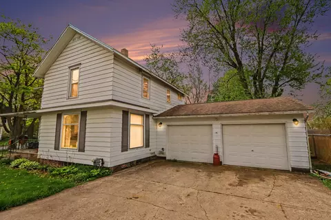 126 E South St, Vicksburg, MI 49097