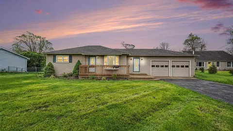 4693 Dexter Pinckney Rd, Dexter, MI 48130