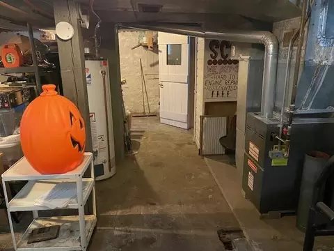 Entry Way - 340 S Eagle St, Marshall, MI 49068 photo 1 of 1
