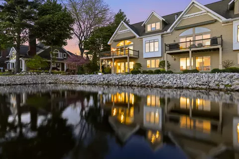 17533 N Fruitport Rd #6, Spring Lake, MI 49456