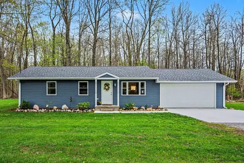 1301 18 12 Mile Rd, Tekonsha, MI 49092