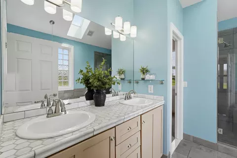 Bath - 9550 Charles Ct, Dexter, MI 48130 photo 2 of 7