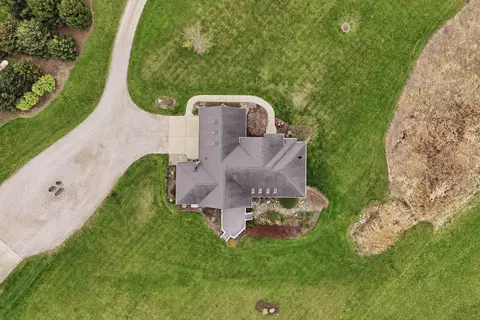 View/Area - 9550 Charles Ct, Dexter, MI 48130 photo 4 of 6