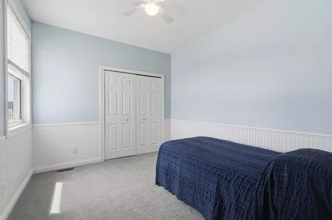 Bedroom - 9550 Charles Ct, Dexter, MI 48130 photo 4 of 7