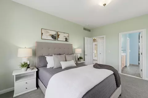 Bedroom - 9550 Charles Ct, Dexter, MI 48130 photo 3 of 7
