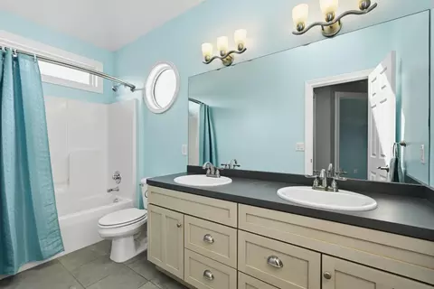 Bath - 9550 Charles Ct, Dexter, MI 48130 photo 6 of 7