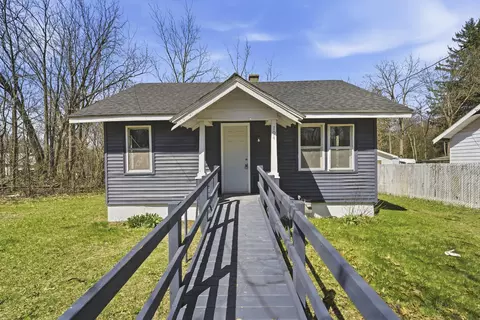 104 W Roosevelt Ave, Battle Creek, MI 49037