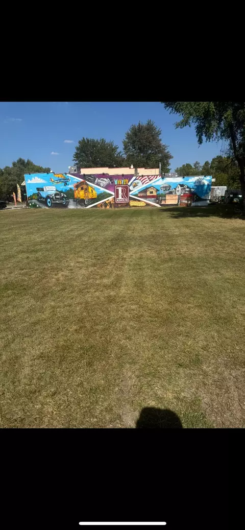 37135 Goddard Rd, Romulus, MI 48174