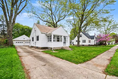 3546 Curtis St, Hudsonville, MI 49426