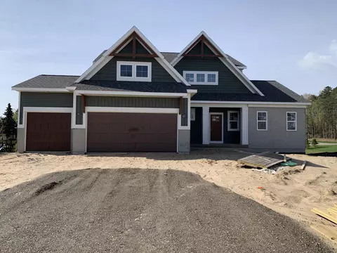 7870 Woodhurst Dr NE, Rockford, MI 49341
