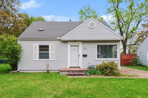 1705 Roseland Ave, Kalamazoo, MI 49001