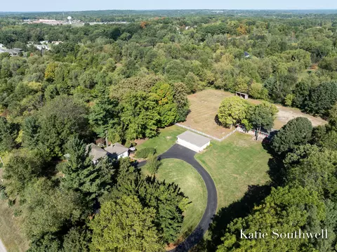 4875 Belding Rd NE, Rockford, MI 49341