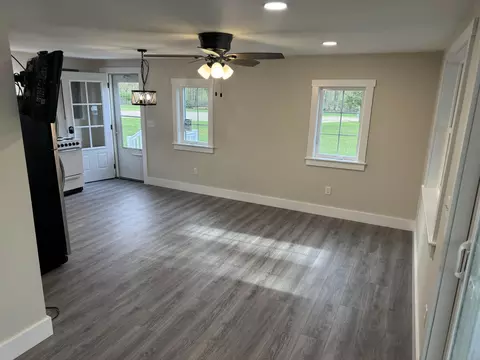 Living - 226 Custer Dr, Coldwater, MI 49036 photo 4 of 4