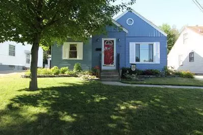 756 Halena St NE, Grand Rapids, MI 49505