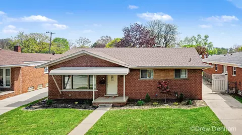 1797 Newman Dr, Trenton, MI 48183