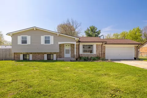 39259 N Blom Dr, Harrison Township, MI 48045