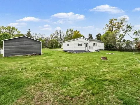 Exterior - 615 Gregory Pl, Jackson, MI 49202 photo 8 of 9