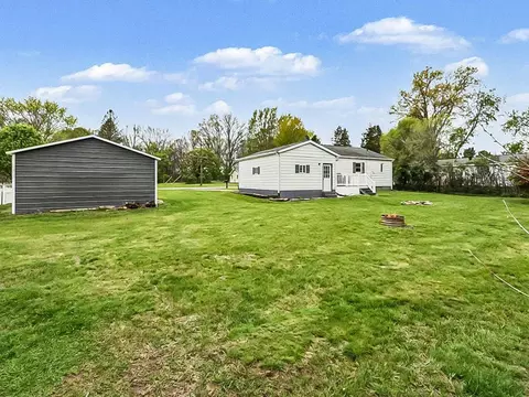 Exterior - 615 Gregory Pl, Jackson, MI 49202 photo 9 of 9