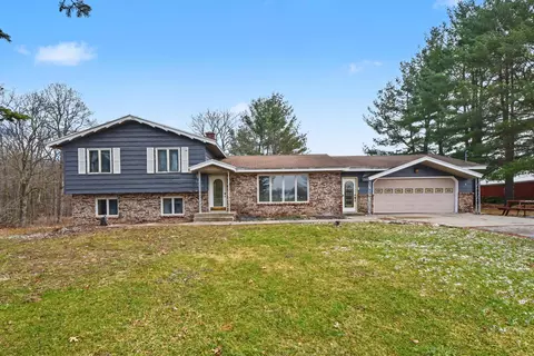 11400 Tefft Ave NE #B, Rockford, MI 49341