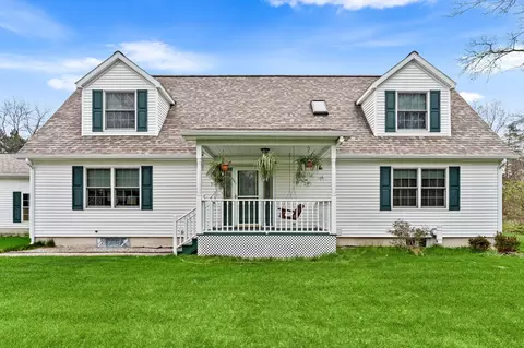360 Chatterson Rd, Muskegon, MI 49442