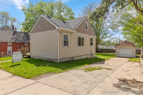 2027 Towner Ave SW, Grand Rapids, MI 49507