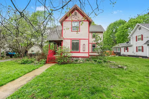 109 Crandall St, Albion, MI 49224
