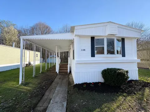 1281 E Pontaluna Rd #138, Norton Shores, MI 49456