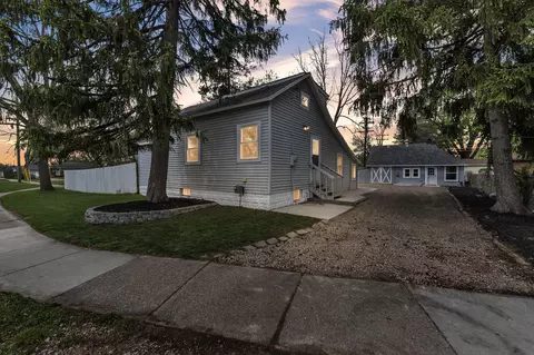 30280 Joy Rd, Livonia, MI 48150