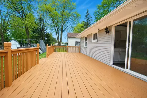 Exterior - 201 Meadow Dr, Augusta, MI 49012 photo 1 of 2