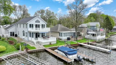 217 N Lakeside Dr, Michigan Center, MI 49254
