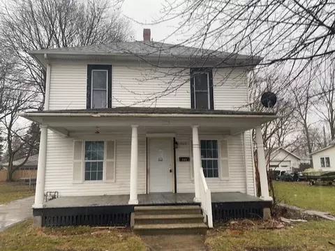 707 N Nottawa St, Sturgis, MI 49091