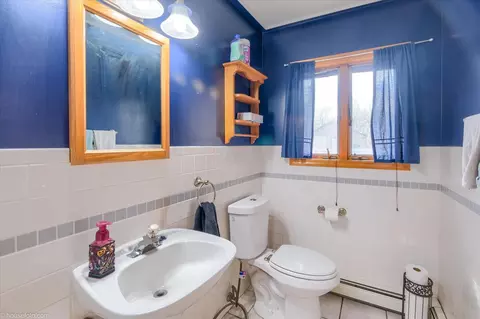 Bath - 6453 Johnson Rd, Flushing, MI 48433 photo 1 of 4