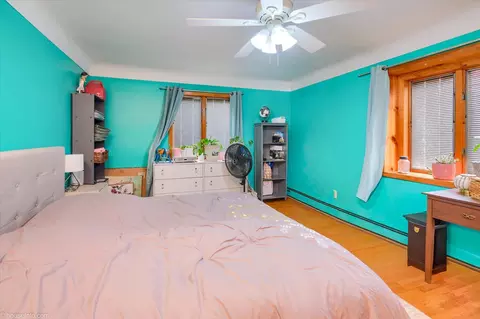 Bedroom - 6453 Johnson Rd, Flushing, MI 48433 photo 1 of 3
