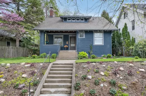 56 Auburn Ave SE, Grand Rapids, MI 49506