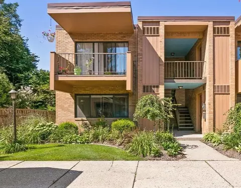 23 College Ave SE #19, Grand Rapids, MI 49503