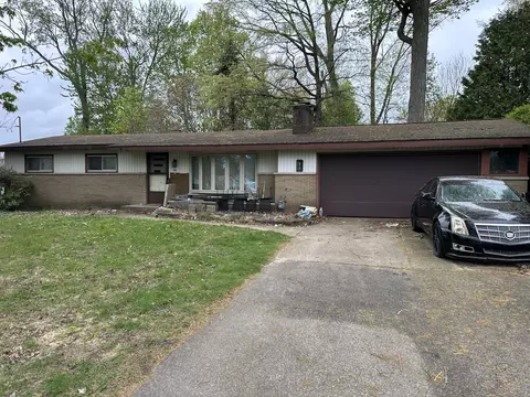 1575 Mullins Ave NW, Walker, MI 49534