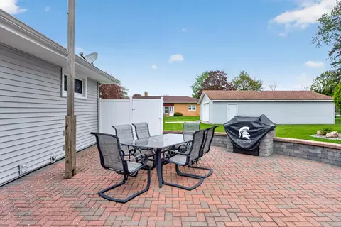 Exterior - 4929 Martha Dr, Jackson, MI 49201 photo 10 of 18