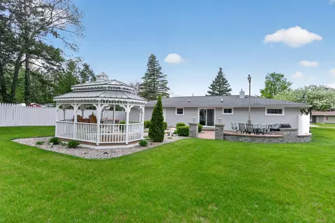 Exterior - 4929 Martha Dr, Jackson, MI 49201 photo 9 of 18