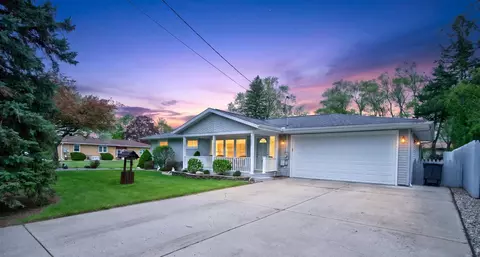 Exterior - 4929 Martha Dr, Jackson, MI 49201 photo 3 of 18